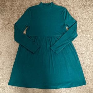 NWT SO plain green knitted turtleneck long sleeve loose fitting dress, Large
